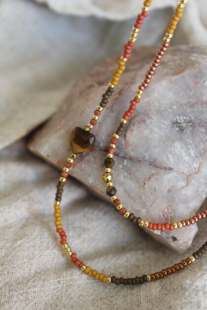 naszyjnik ziemia z sercem kamienie naturalne tygrysie oko