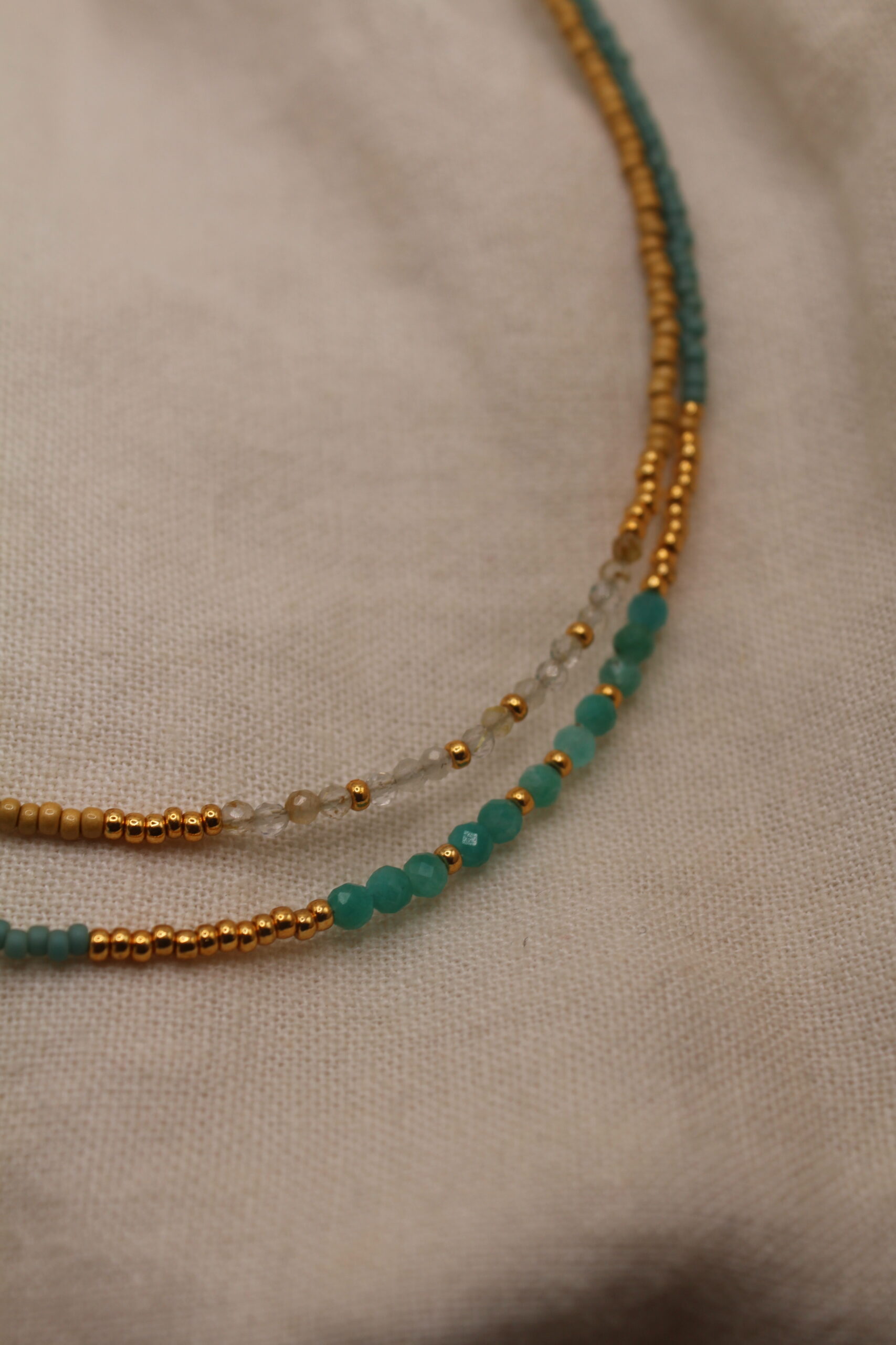 Nszyjnik bizuteria kobieca z kamienami naturalnymi